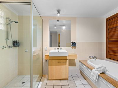 835 / 63 Williams Esplanade, Palm Cove