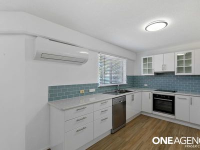 10 / 458 Esplanade, Torquay
