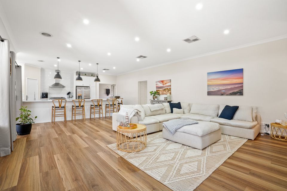 2 Anzio Court , Secret Harbour