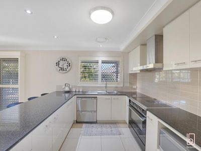 4 Wirruna Street, Woongarrah