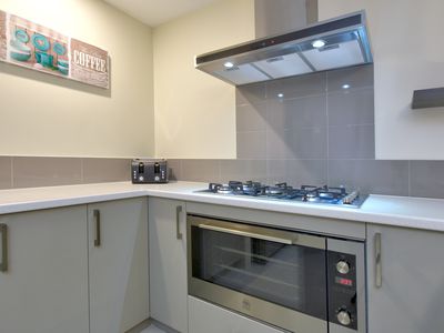 10 Fairy Parade, Alkimos