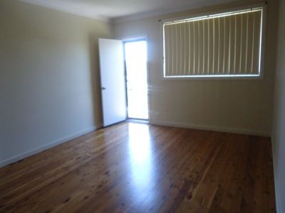 1 / 88 Barina Avenue, Lake Heights