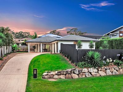 9 Baychester Place, Wakerley