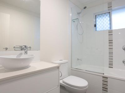 1 / 41 Aquinas Street, Augustine Heights