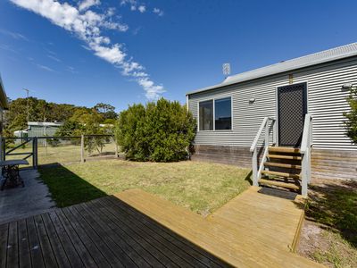 1 Holloway Street, Donovans