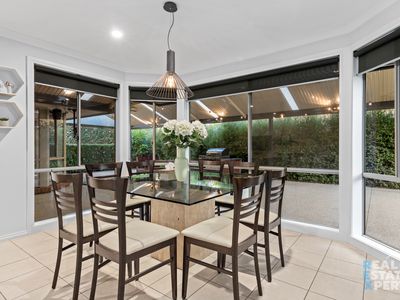 7 Vezelay Court, Narre Warren South