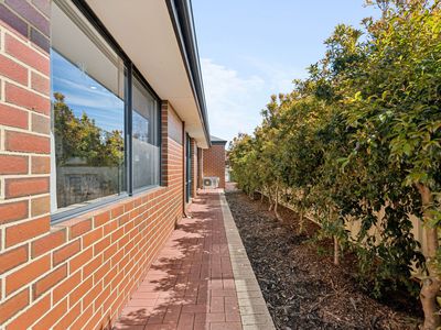 10 Teague Way, Lakelands
