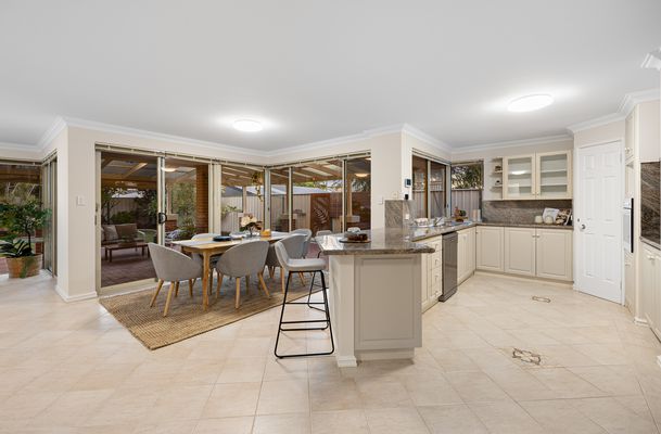 39 Yanrey Street, Golden Bay