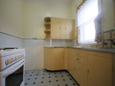 14 Westfield, Earlwood