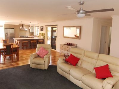 7 Well Street, Forster