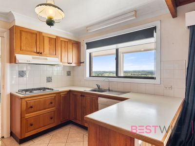15 Beavis Place, Llanarth