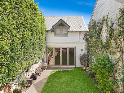 12 Monmouth, Randwick