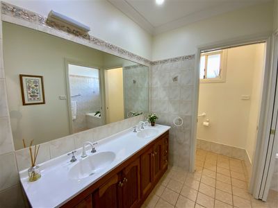 4 Prince Street, Forbes