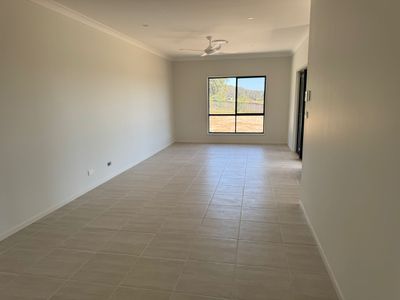 Unit 1 / Lot 522 Loane Circuit, Farley