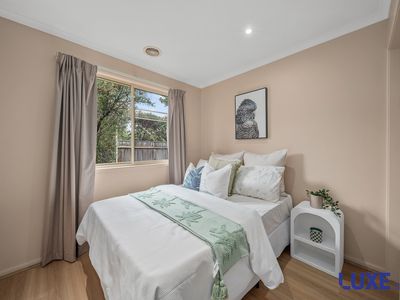 2 Hobday Place , Dunlop