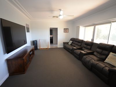 2 Albert Street, Parkes