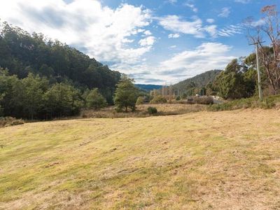 880 Woodbridge Hill Road, Gardners Bay