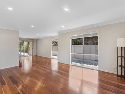21 Tranquility Circuit, Helensvale