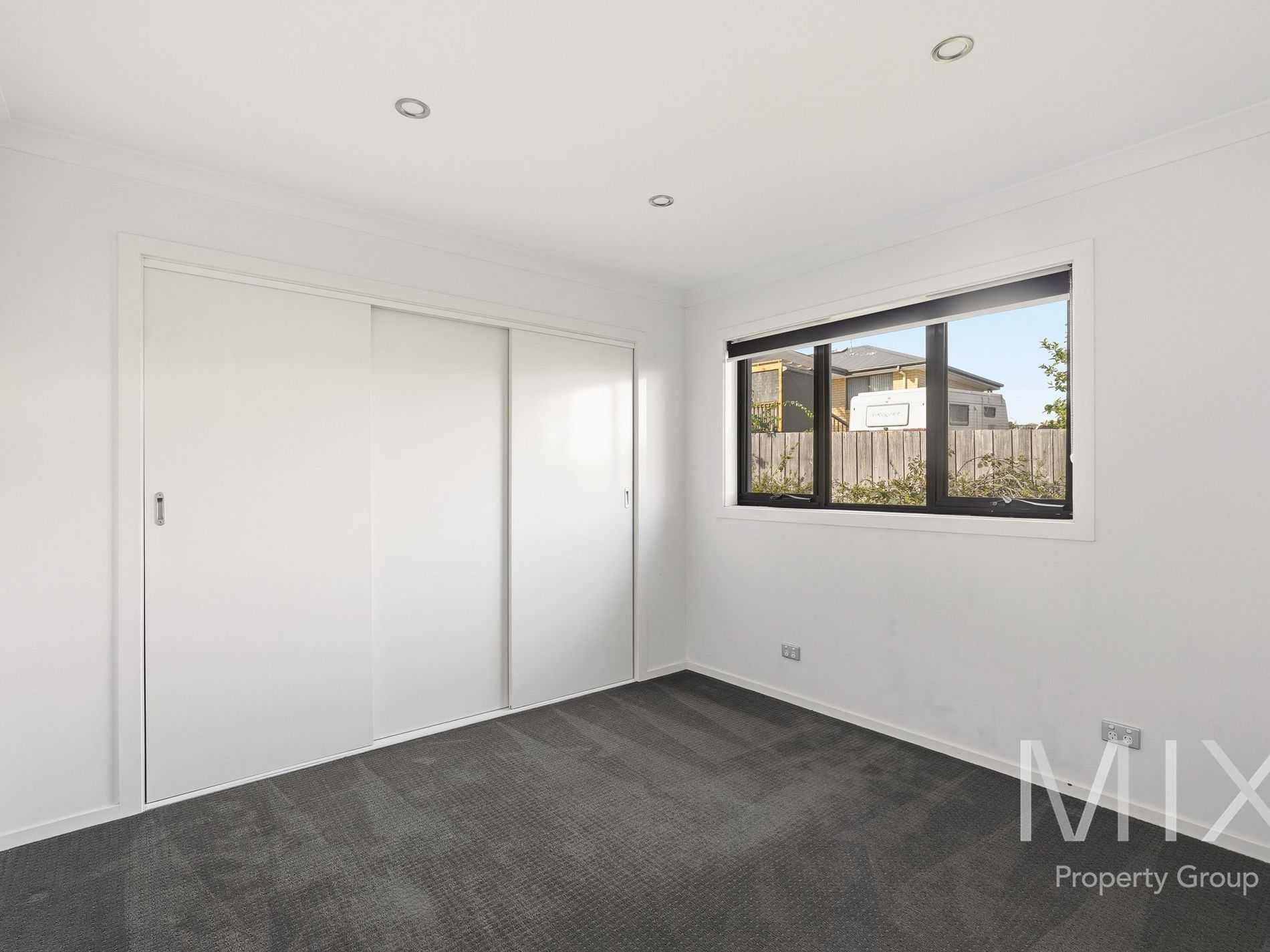 1 / 7 Jasper Court, Oakdowns