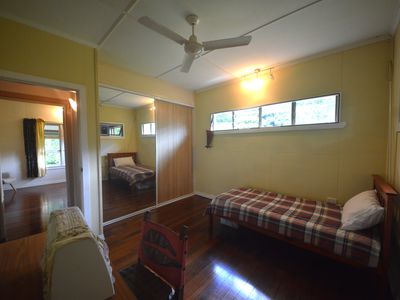 11 Radlof Street, South Johnstone