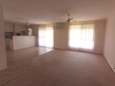 2 / 2 Tandara Place, Forster