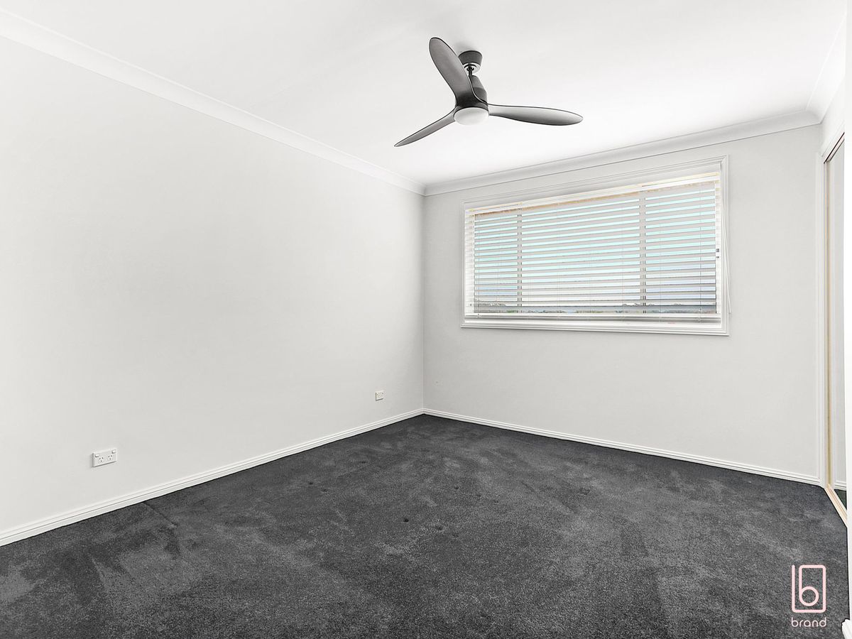 5 / 2-4 Oxford Drive, Lake Haven