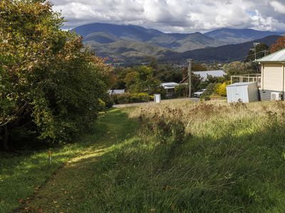 11 Reid Court, Tawonga South
