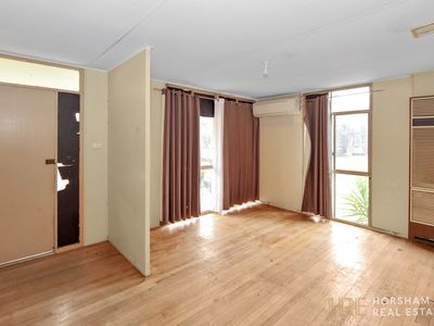 18 Jones Street, Horsham