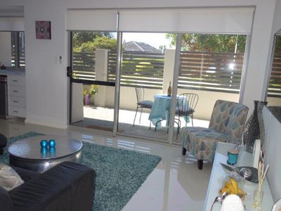 1/3 Leeder Street, Glendalough