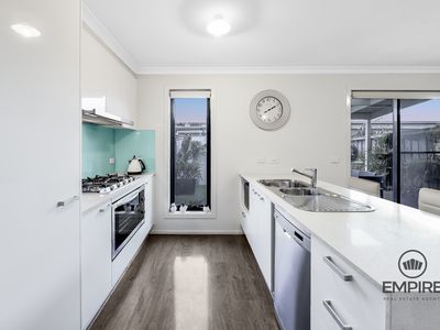 80 Green Gully Road, Clyde