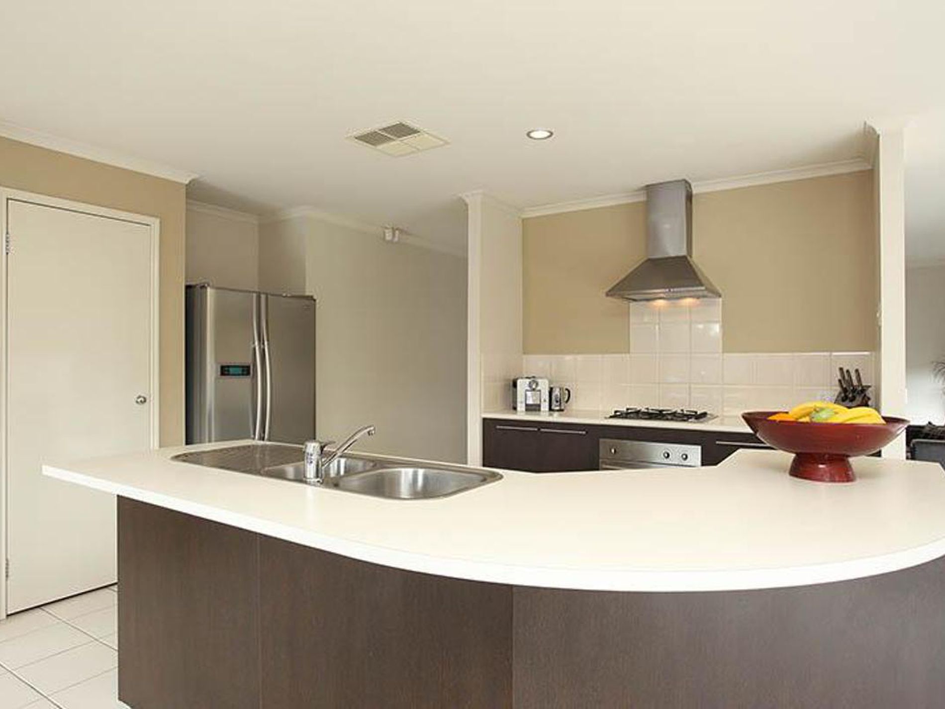 13 Chestnut Grove, Werribee