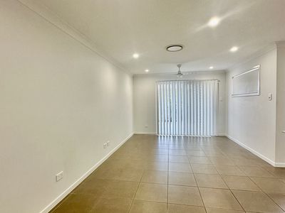 6 / 15 Waratah Way, Morayfield