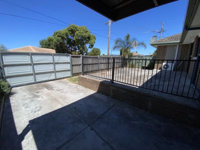 36 Spring Drive, Hoppers Crossing