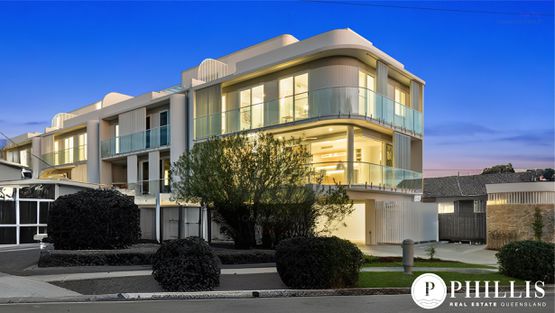Villa 4 3 Esplanade West, Paradise Point
