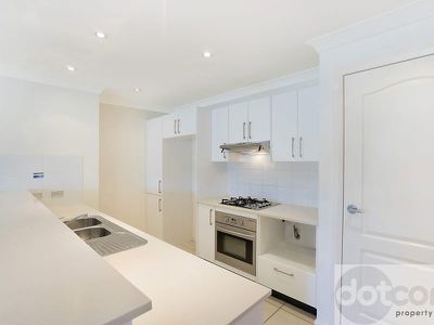 10 / 13-15 Moore Street, West Gosford