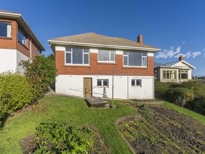 23 Riselaw Road, Calton Hill