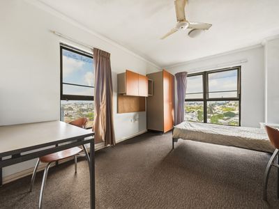 706 / 188 Shafston Avenue, Kangaroo Point