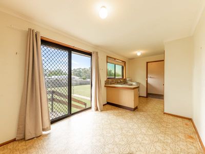 128 Larmer St, Howlong