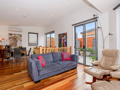 3 / 30 Irvine Crescent, Brunswick West