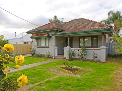 35 Boulder Avenue , Ascot
