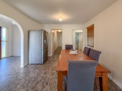 5 Harrison Crescent, Swan Hill
