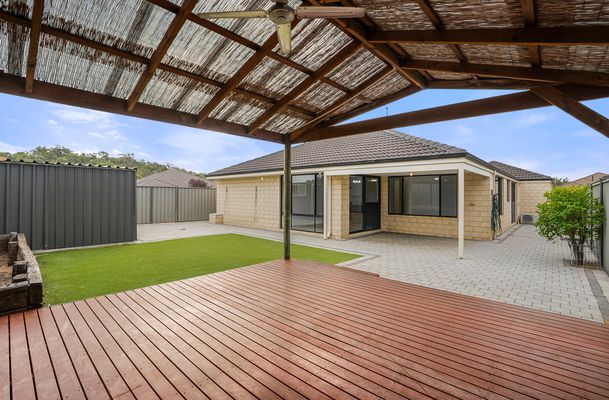 53 Colreavy Ramble, Baldivis