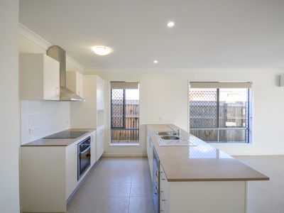 115 Fernbrooke Blvd, Redbank Plains