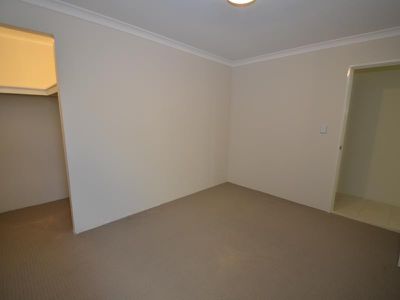 13C Doust Street, Cannington