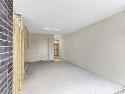 2 / 8 Greenhill Street, Redbank Plains