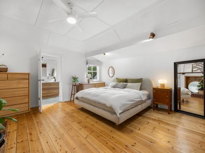 22 George Avenue, Crafers West