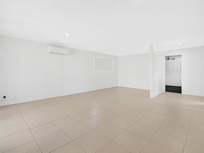 18 Strathalbyn Ct, Parkwood