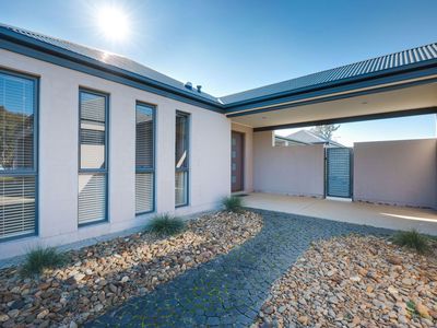 106 KERR ROAD, Thurgoona