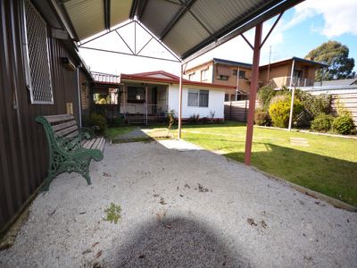 30 Freeburgh Avenue , Mount Beauty