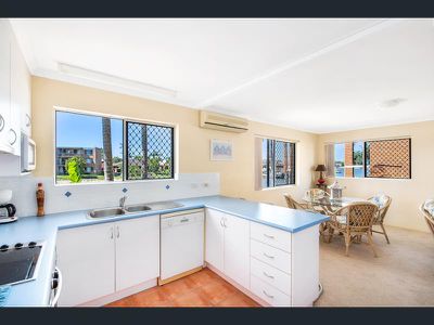 2 / 15 Barooga Crescent, Mooloolaba